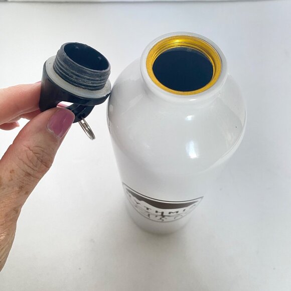 Rythmia White Metal Water Bottle With Black Screw Lid Clip 24 Oz Capacity - Picture 6 of 7
